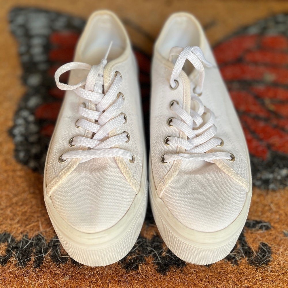 Like-New Steve Madden Platform Sneakers